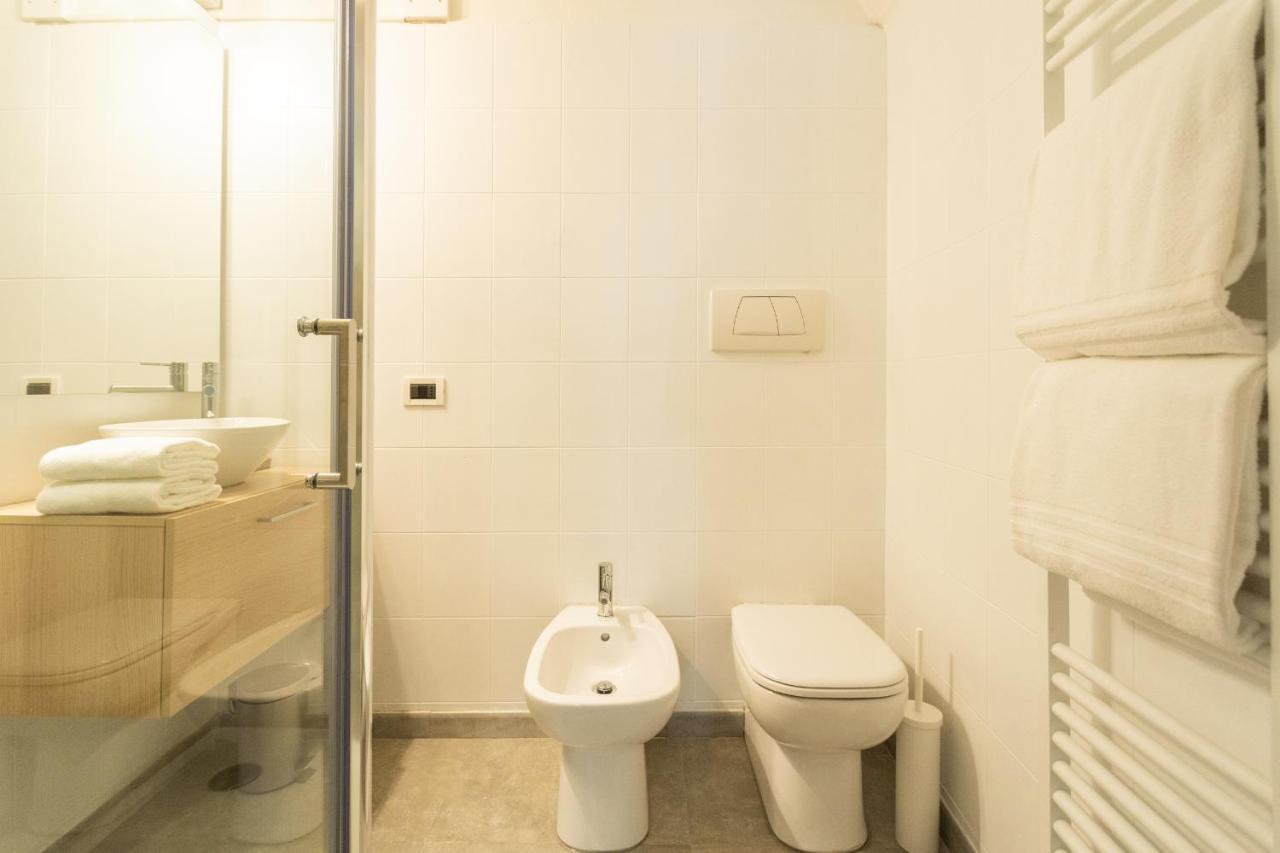 ***** Romantic Suite - Como Center Kültér fotó